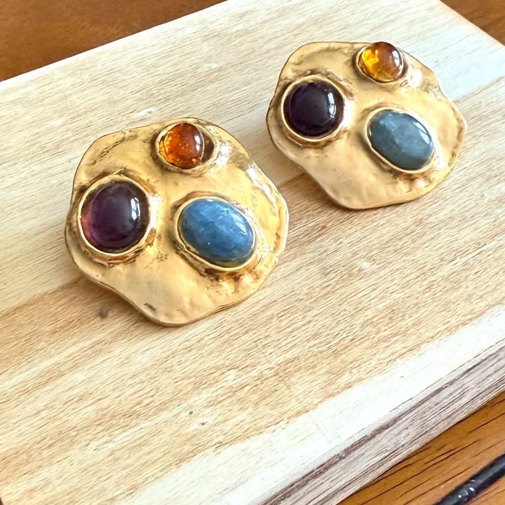 SOLD‼️Francesca Romana Vintage Signed Hammered Gold Clip-On Earrings Cabochon - Picture 7 of 14